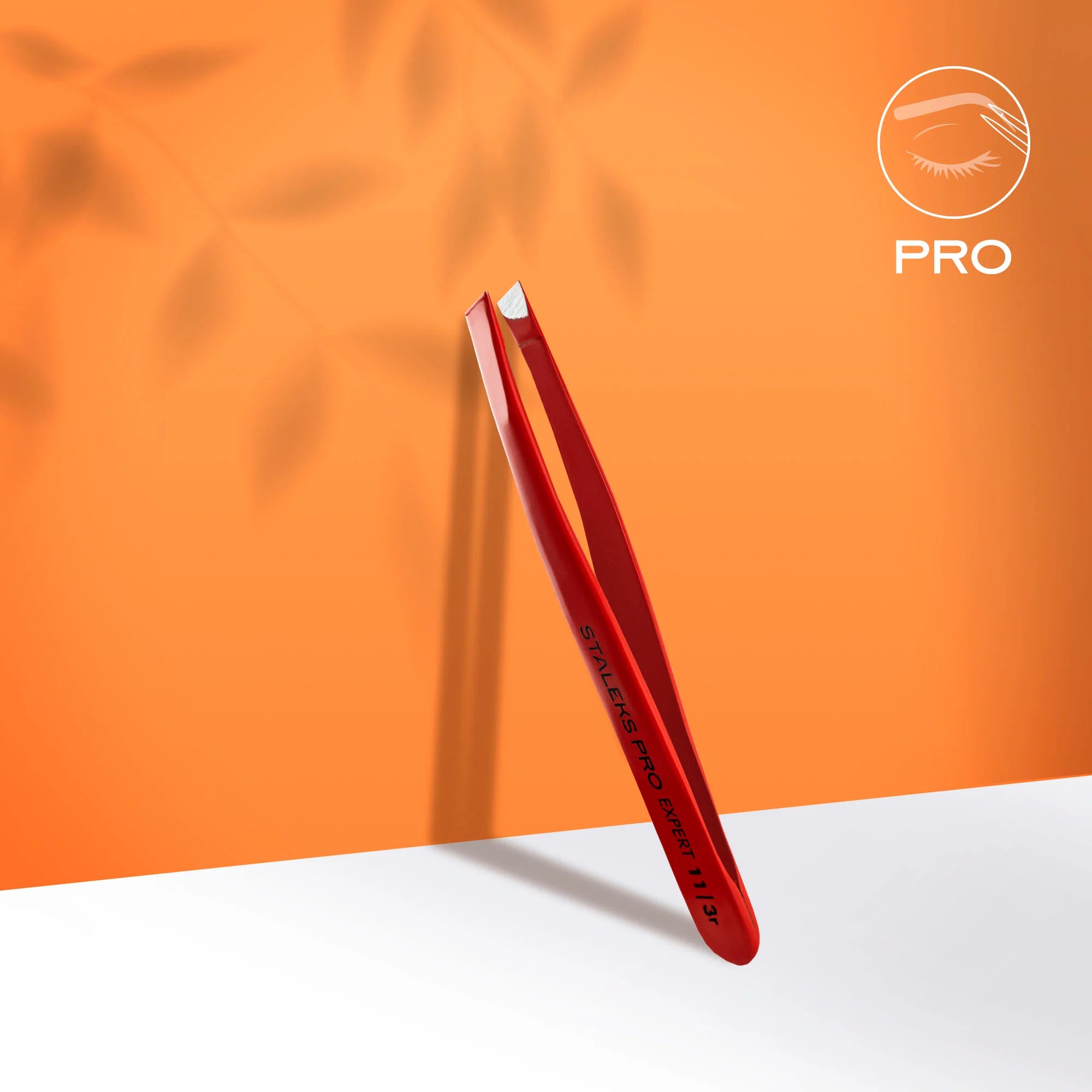 Pinzetta per sopracciglia TE-11/3 rossa STALEKS PRO EXPERT