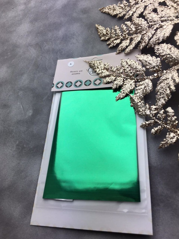 Transfer Foil No. 4 green from Trendy Nails