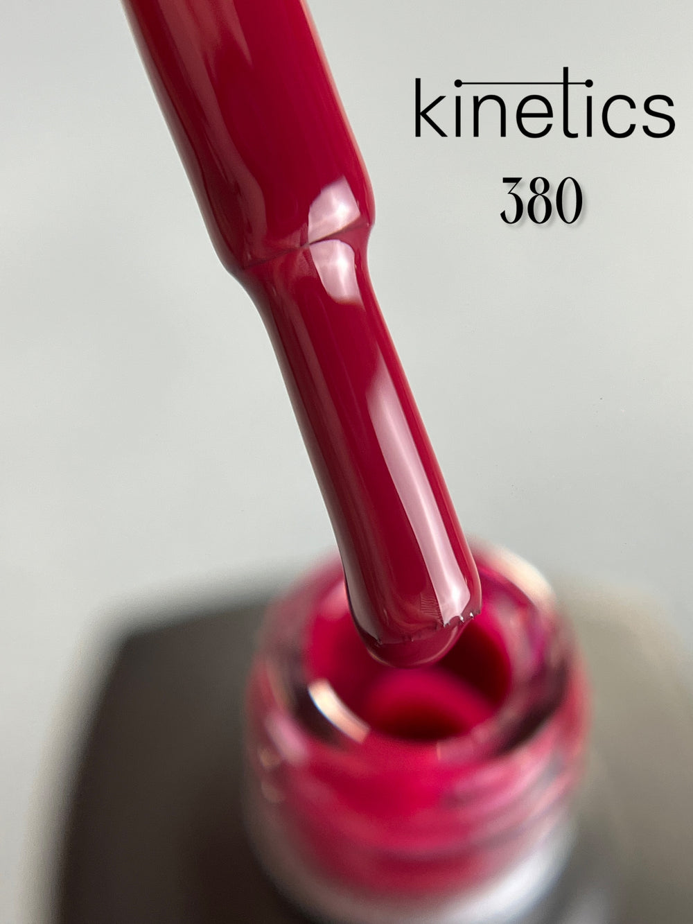 Kinetics SHIELD Gel Polish Hedonist Red Nr.380 (15ml)
