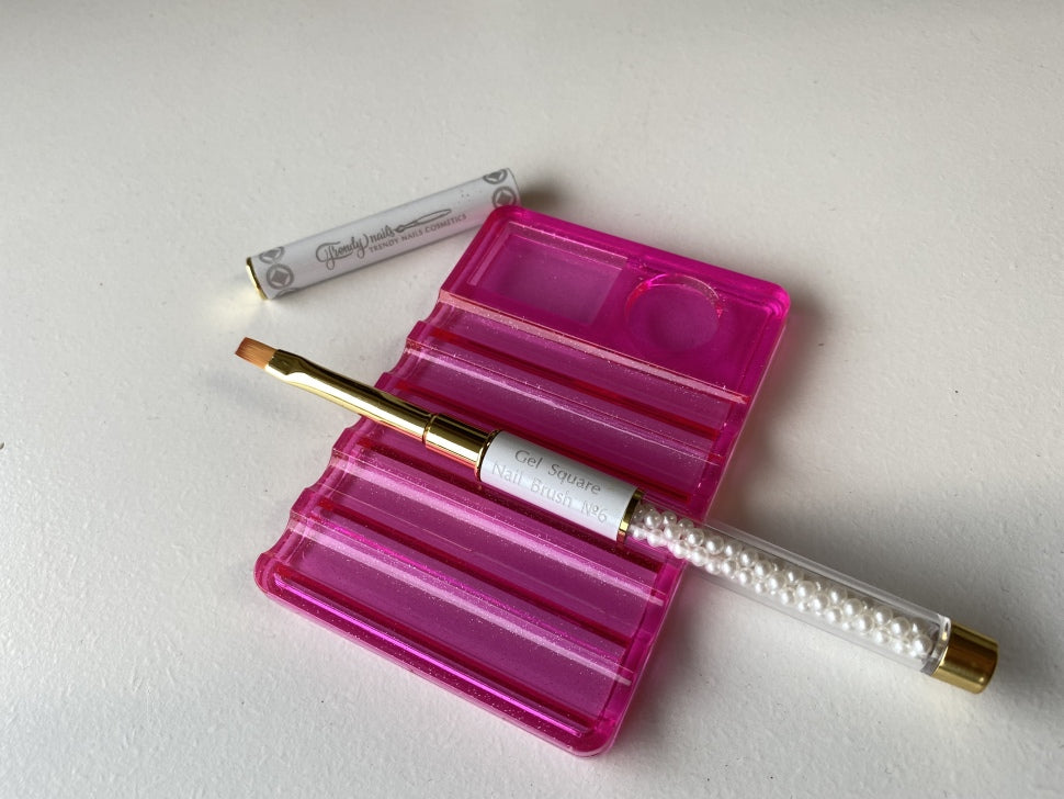 Brush Holder with Nail Art Bowl/Mixing Palette Pink
