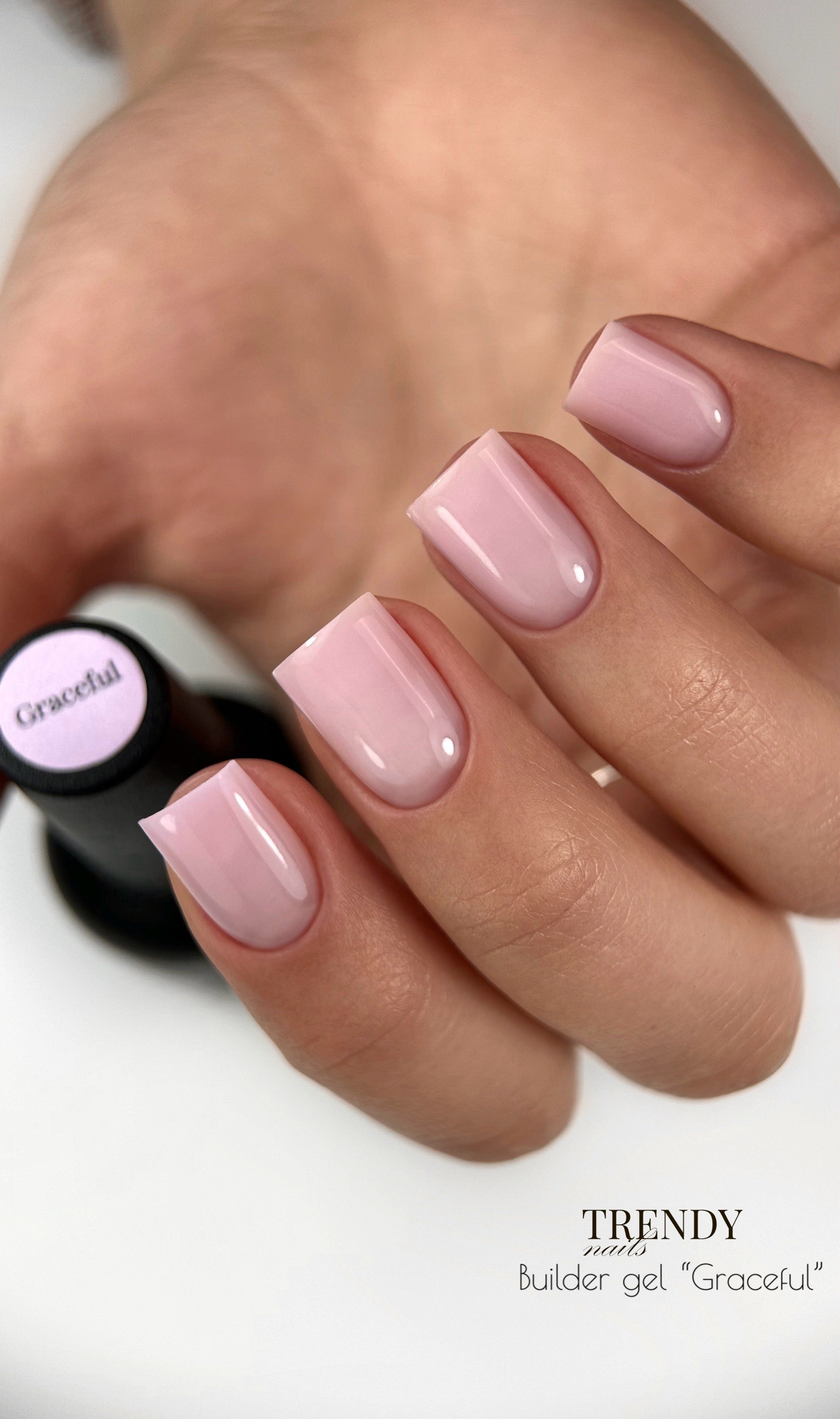 Builder Gel Graceful in der Flasche oder Tiegel von Trendy Nails 15ml/ 30ml (selbstglättend)