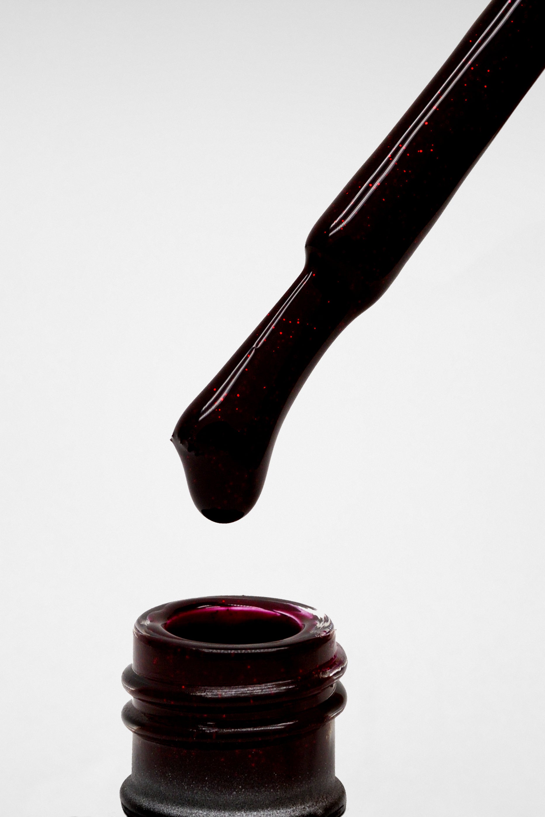 Kinetics SHIELD Gel Polish "Ruby Crush" Nr. 667 (15ml) (TPO/HEMA-free)