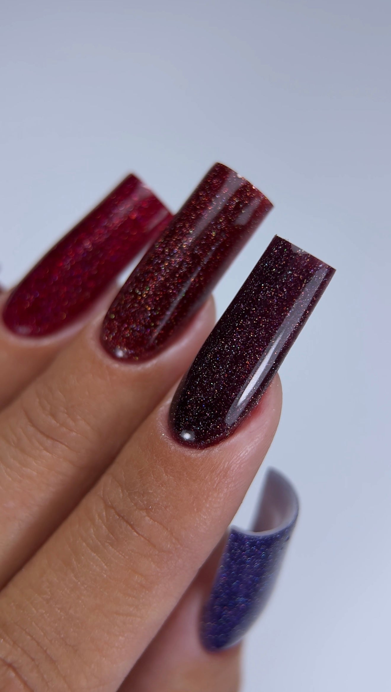 Gel Polish STELLAR LIGHTS
KOLLEKTION "Lyra" (8ml) von Trendy Nails (TPO/HEMA-free)