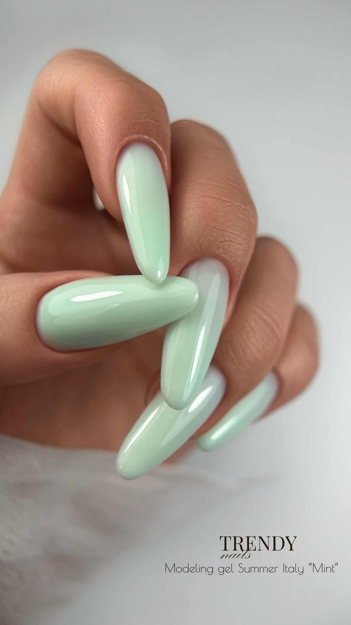 Modeling Gel self-smoothing "Mint" by Trendy Nails (15/30ml)