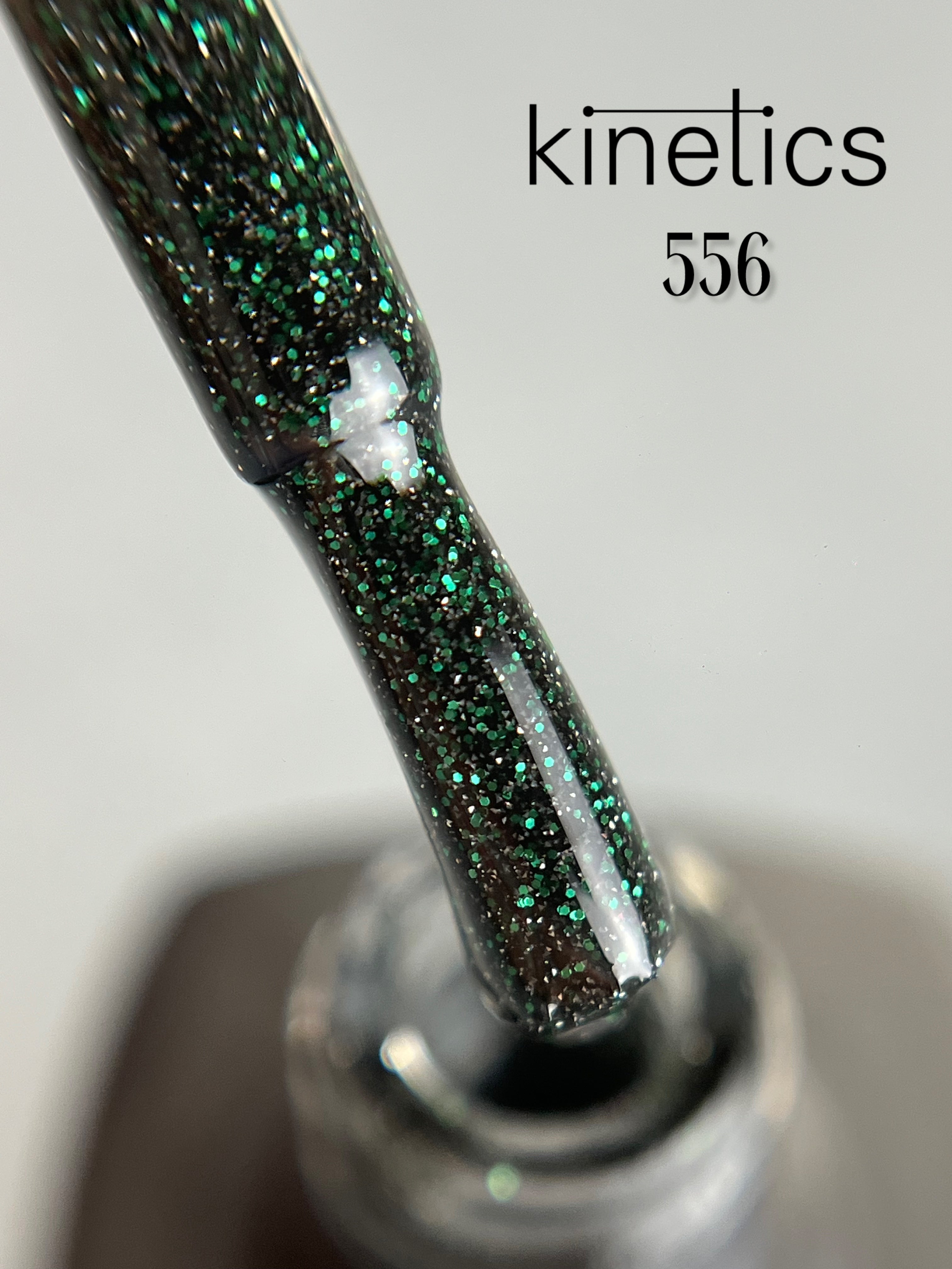 Kinetics SHIELD Gel Polish "Universe in Me"  Nr. 556 (15ml)
