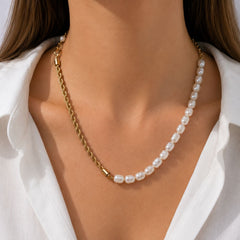 Stylische asymetrische Kette in gold  (Modeschmuck) 7